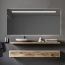 BWS Badkamerspiegel | Spark | Met LED Verlichting | 140x70 Cm